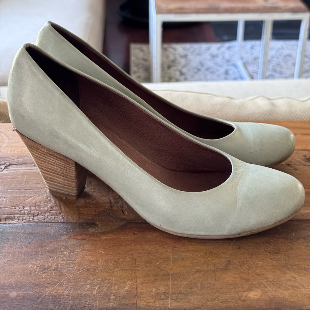 Bueno leather Women's Heels in blue 39